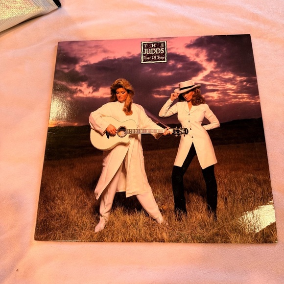 The Judds Vinyl Record - Heart of the Storm - Black and White - Picture 1 of 7